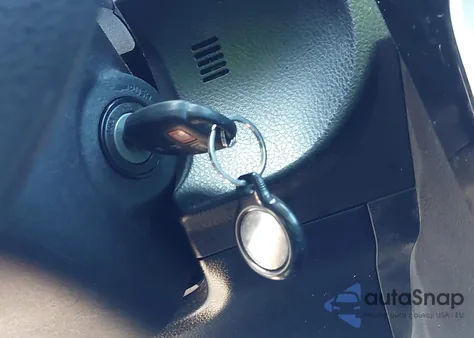 2019 Toyota Corolla Le z USA, uszkodzony, nr VIN 5YFBURHE3KP880265